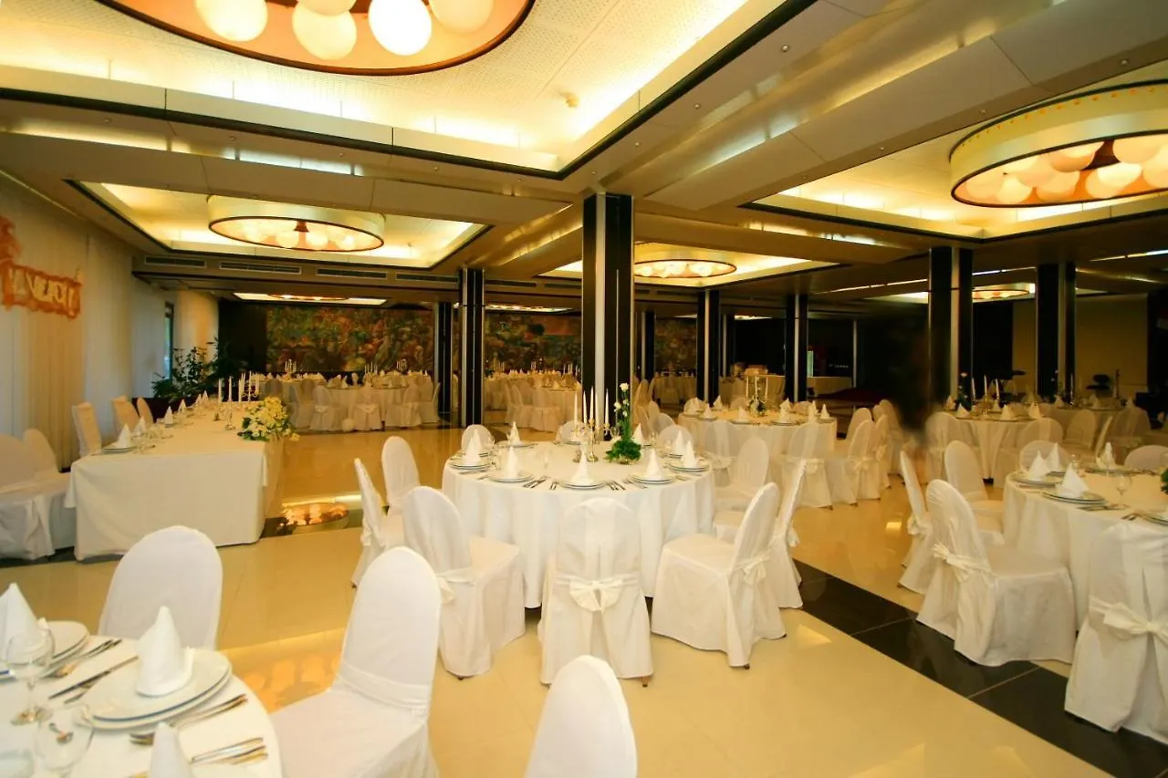 Hotel Medena Budget Trogir Kroatien