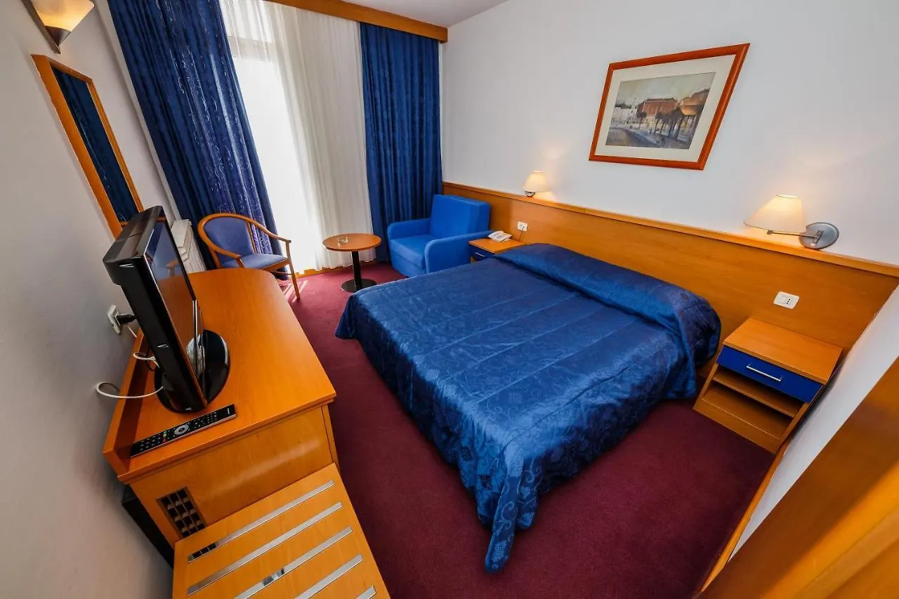 Hotel Medena Budget Trogir
