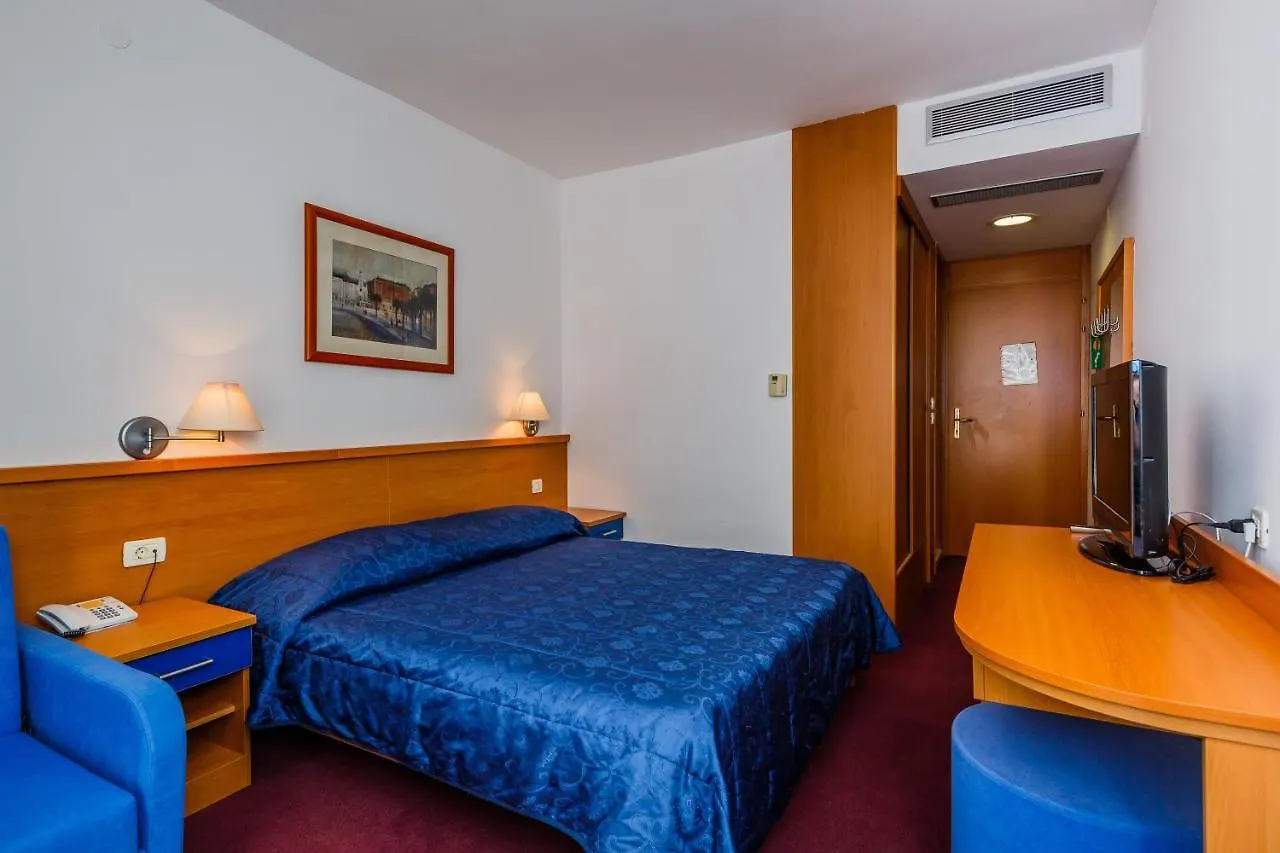 ***  Hotel Medena Budget Trogir Croatia