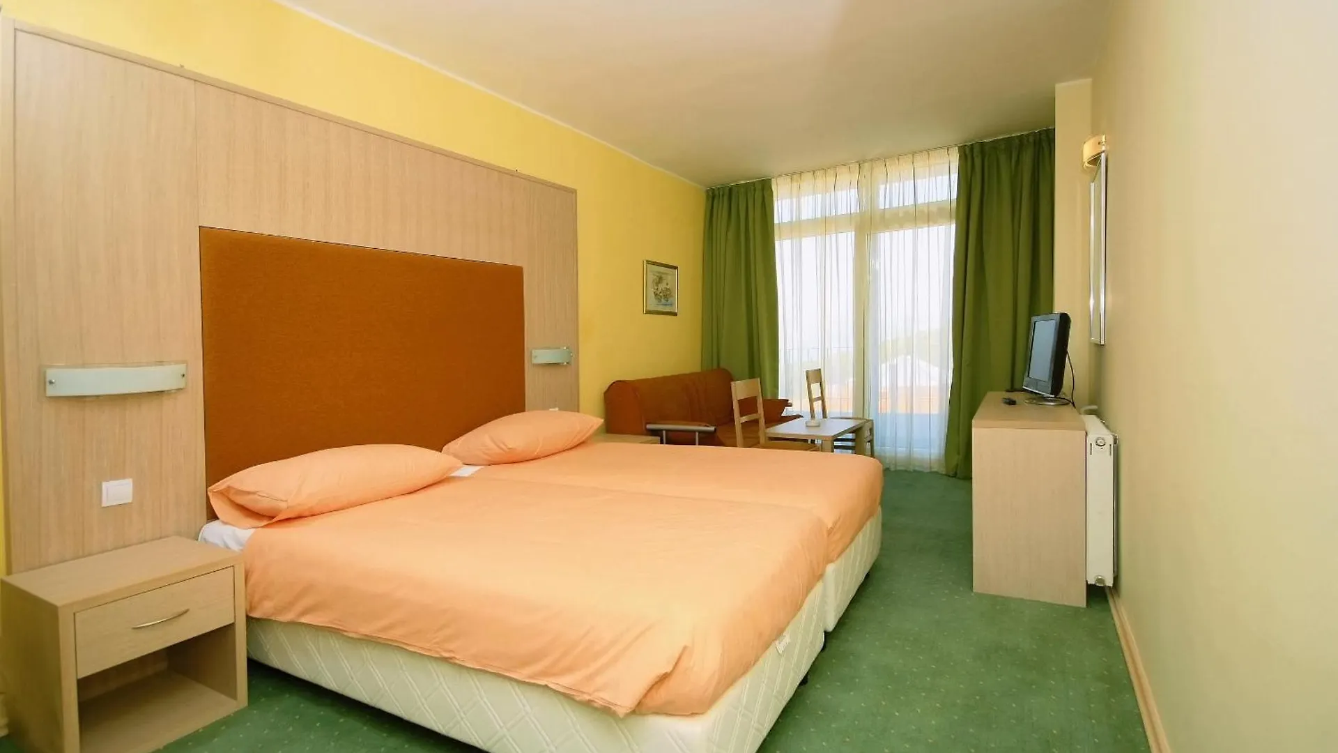 Hotel Medena Budget Trogir